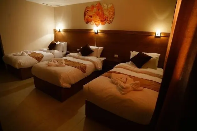Deluxe Üç Kişilik Oda