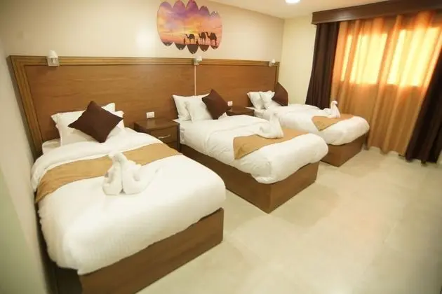Deluxe Üç Kişilik Oda