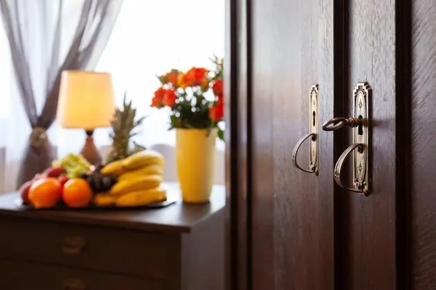 Tek Büyük Yataklı Oda, Balkon, Dağ Manzaralı