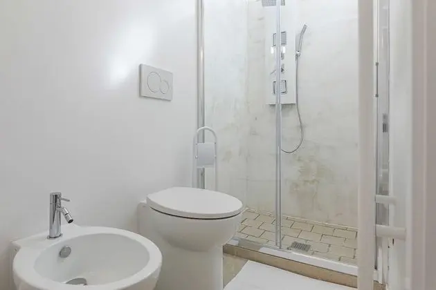 Tek Büyük veya İki Ayrı Yataklı Oda, Banyolu/Duşlu (Camera 1)