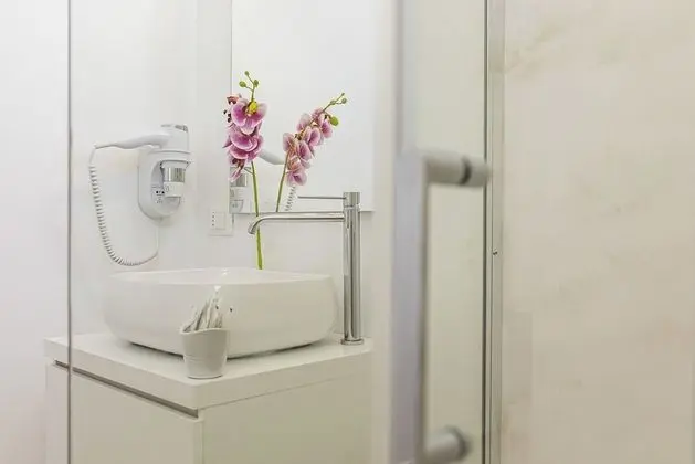 Üç Kişilik Oda, Banyolu/Duşlu (Camera 3)