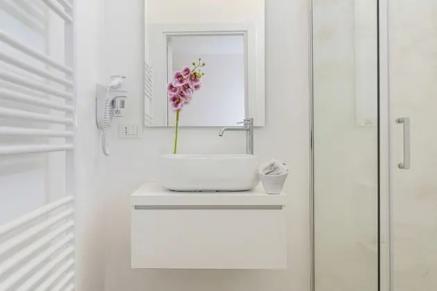 Üç Kişilik Oda, Banyolu/Duşlu (Camera 3)
