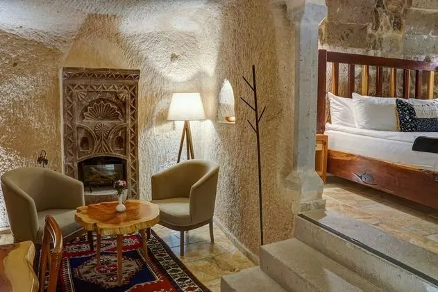 Superior Süit (Cave)
