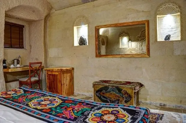 Superior Süit (Cave)
