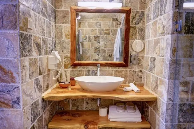 Tek Büyük Yataklı Oda (Arch)