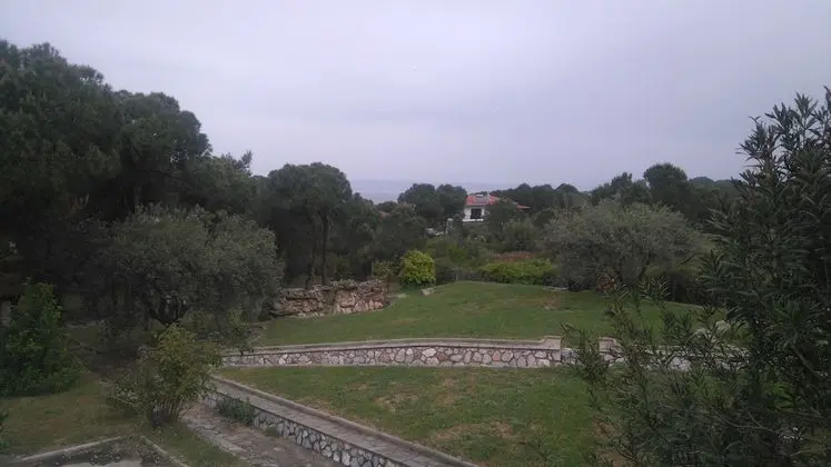 Grand Dört Kişilik Oda