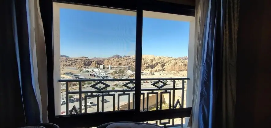 Luxury Tek Büyük Yataklı Oda