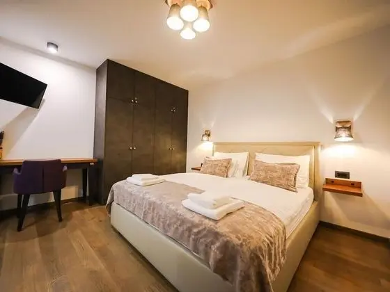 Superior Villa, 3 Yatak Odası, Sauna, Havuz Manzaralı