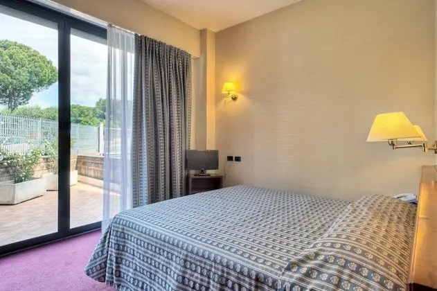 Business Tek Büyük Yataklı Oda, 1 En Büyük (King) Boy Yatak, Bahçe Manzaralı
