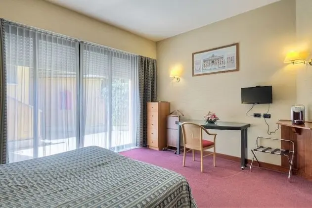 Business Tek Büyük Yataklı Oda, 1 En Büyük (King) Boy Yatak, Bahçe Manzaralı