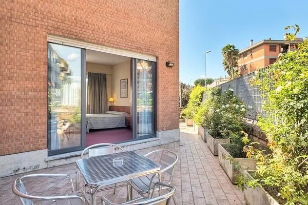 Business Tek Büyük Yataklı Oda, 1 En Büyük (King) Boy Yatak, Bahçe Manzaralı