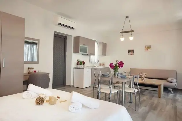 Stüdyo, Deniz Manzaralı