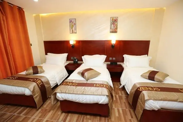 Deluxe Üç Kişilik Oda