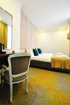 Deluxe Tek Büyük veya İki Ayrı Yataklı Oda