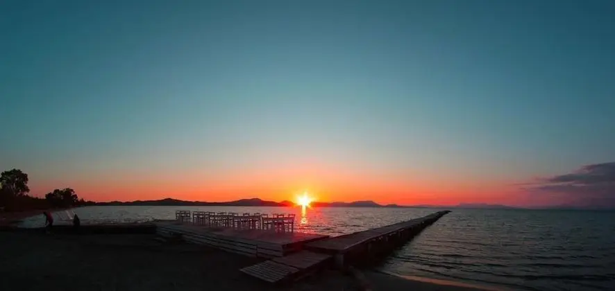 Deluxe Tek Büyük Yataklı Oda, Deniz Manzaralı