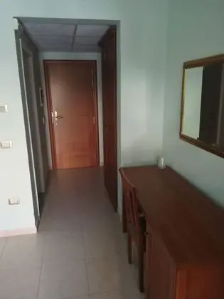 Üç Kişilik Oda