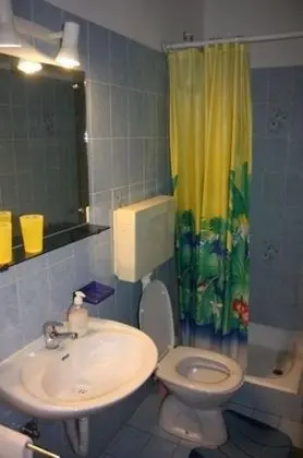 Apart Daire (Petri - close to the sea - A1 Crveni )