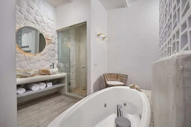 Superb Suite Sea View Indoor Hot Tub
