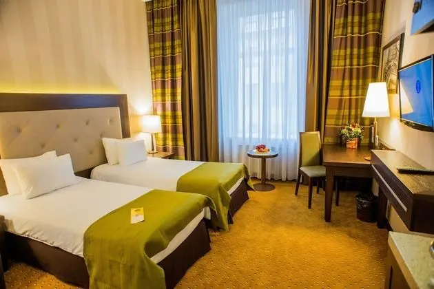 Superior Tek Büyük veya İki Ayrı Yataklı Oda