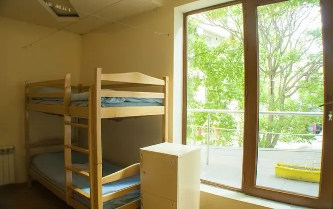 Basic Ortak Ranzalı Oda (6 beds)