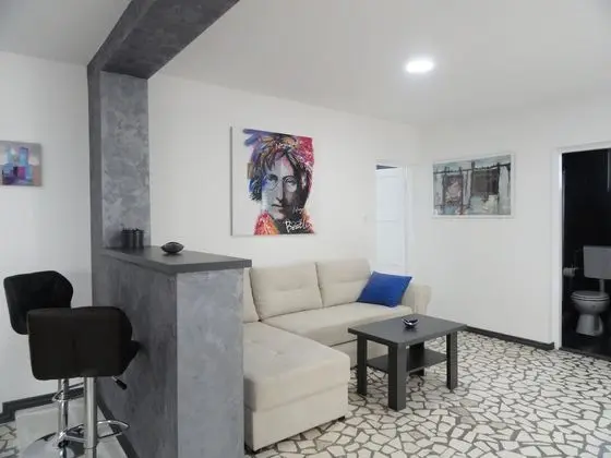 Family Kır Evi, Dağ Manzaralı