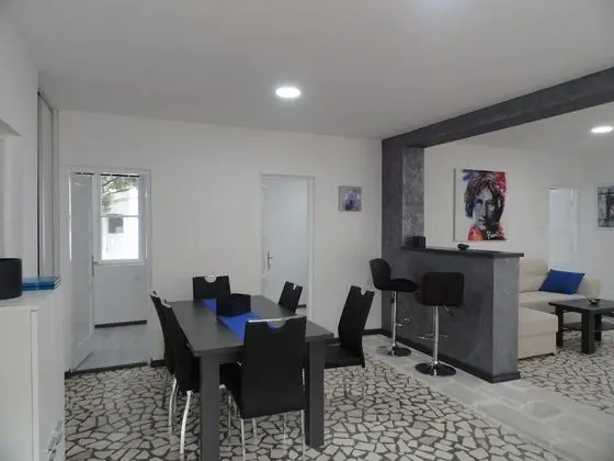 Family Kır Evi, Dağ Manzaralı