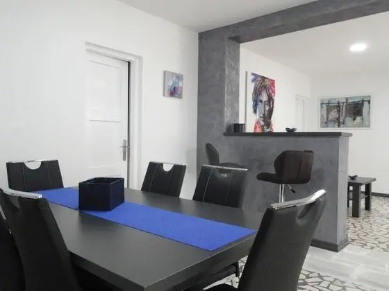 Family Kır Evi, Dağ Manzaralı