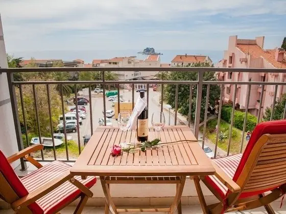 Tek Büyük Yataklı Oda, Balkon, Deniz Manzaralı