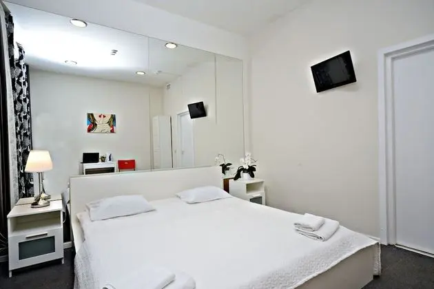 Economy Tek Büyük Yataklı Oda, 1 Çift Kişilik Yatak (Shared Bathroom)