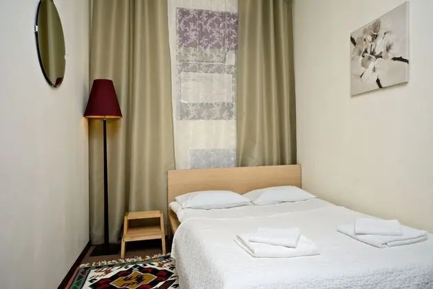 Economy Tek Büyük Yataklı Oda, 1 Çift Kişilik Yatak (Shared Bathroom)