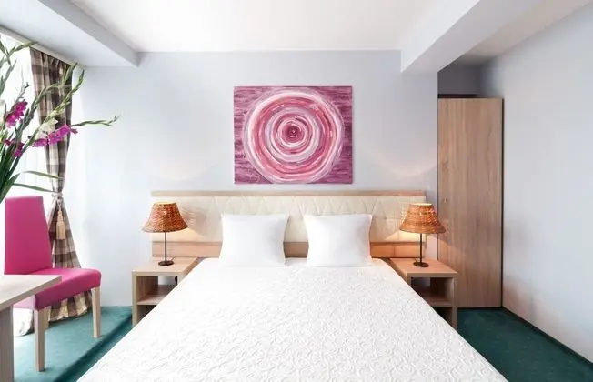 Standard Tek Büyük veya İki Ayrı Yataklı Oda