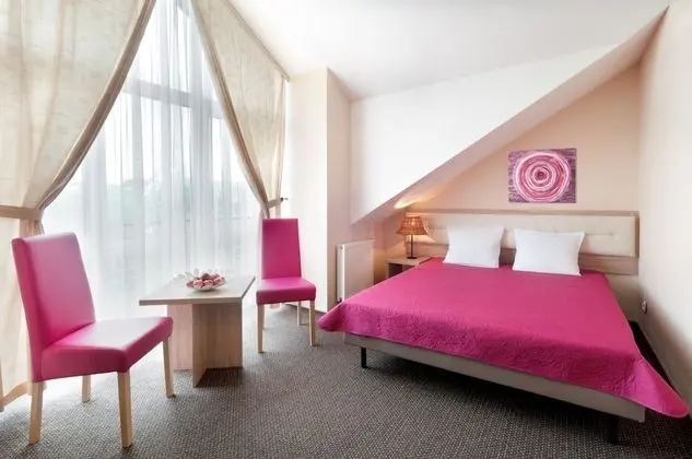 Standard Tek Büyük veya İki Ayrı Yataklı Oda