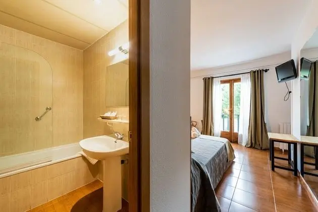 Superior Tek Büyük veya İki Ayrı Yataklı Oda