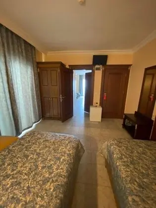 Suite, Deniz veya Kara Manzaralı, Klimalı