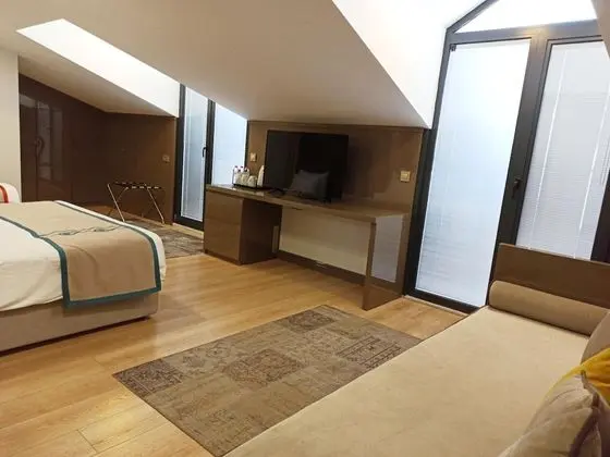 Dört Kişilik Oda, Balkon
