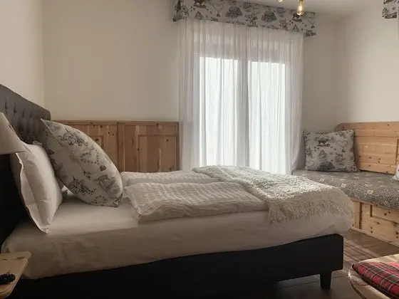 Superior Tek Büyük veya İki Ayrı Yataklı Oda