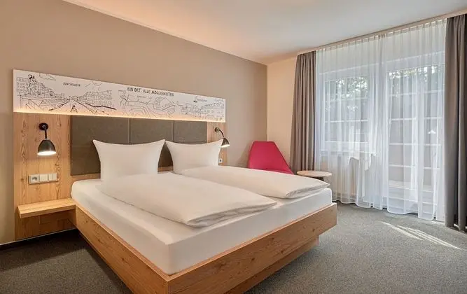 Exclusive Tek Büyük Yataklı Oda