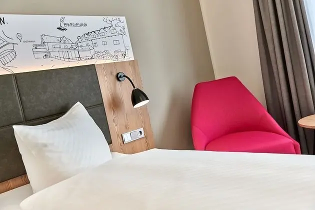 Exclusive Tek Büyük Yataklı Oda