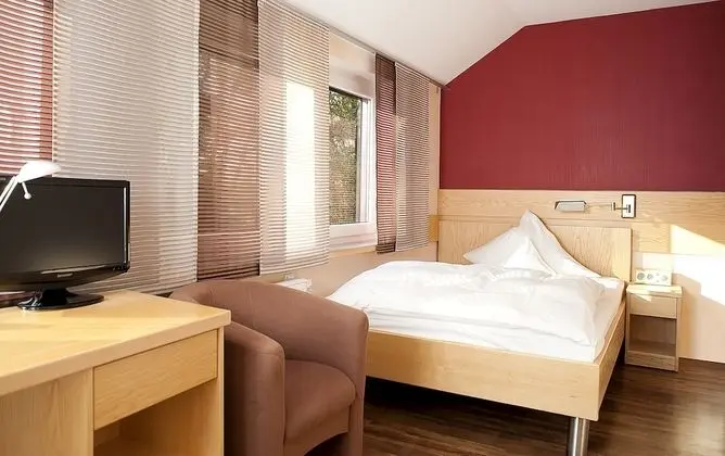 Tek Kişilik Oda, 1 Tek Kişilik Yatak, Sigara İçilmez