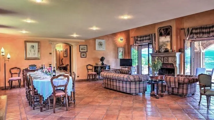 Villa