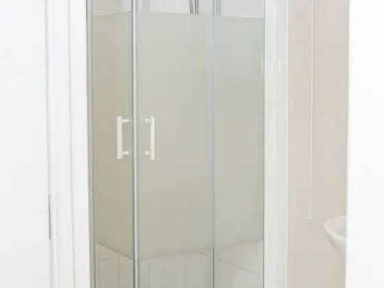 Apart Daire, Özel Banyo (PG McQuaid)