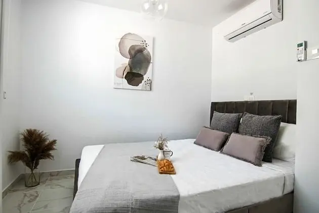 Luxury Tek Büyük Yataklı Oda