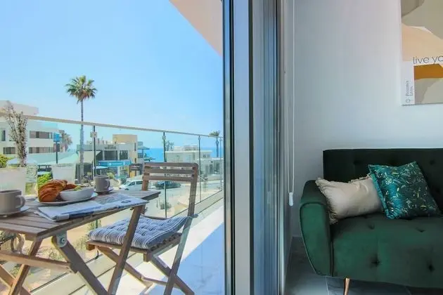 Luxury Tek Büyük Yataklı Oda