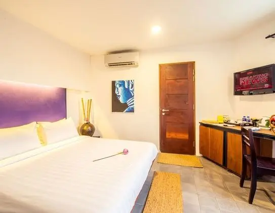 Tek Büyük Yataklı Oda (Free Pick Up + Mini Bar)