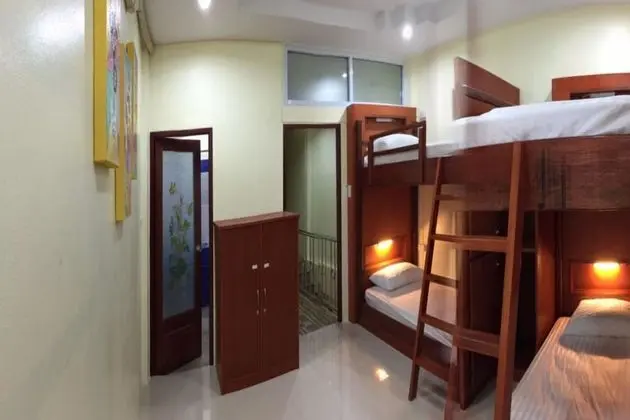Mixed Dorm 6 Beds Upper - Lower