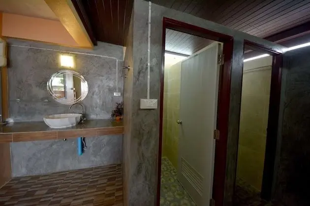 Standard Room Shared Bath