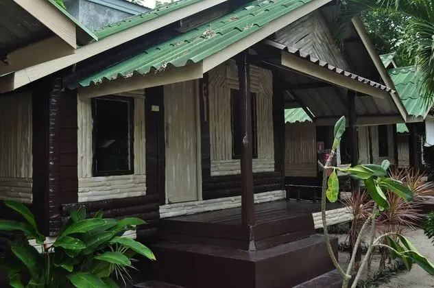 Fan Bungalow