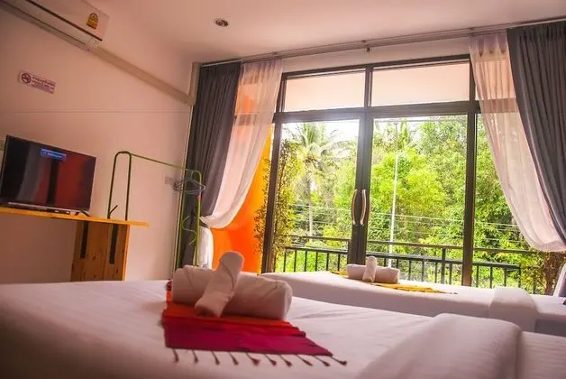 Deluxe Twin Room 1