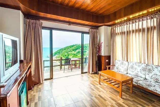 Duplex Sea View with Bathtub
