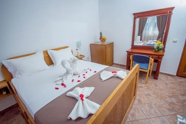 Tek Büyük Yataklı Oda, Teras